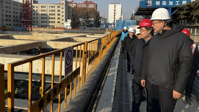 陳一夫到項(xiàng)目現(xiàn)場督導(dǎo)安全生產(chǎn)工作 慰問一線職工